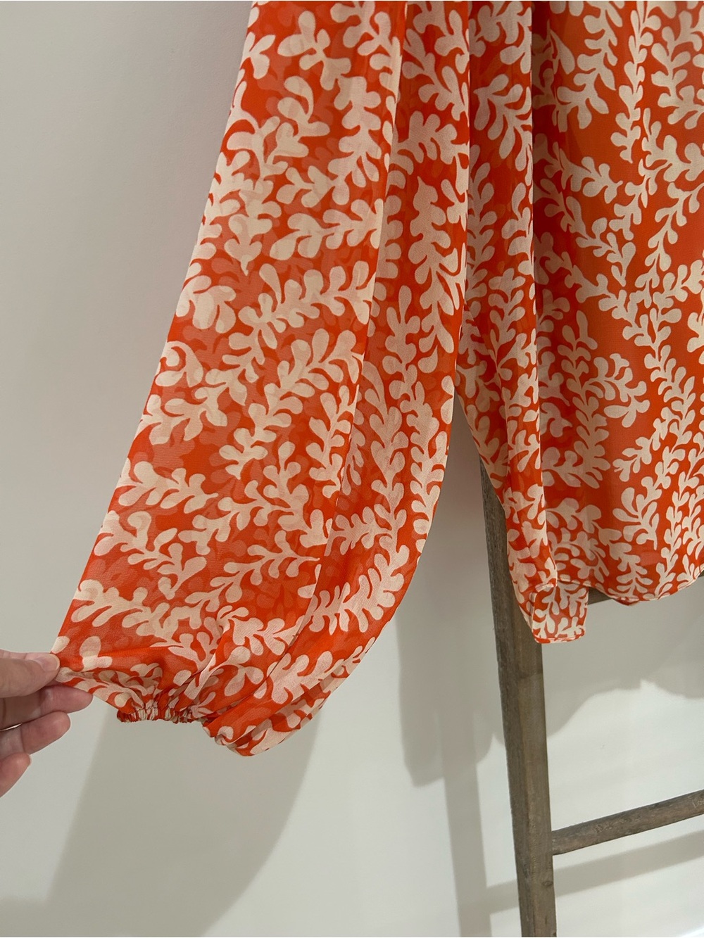 Diane Von Furstenberg Bristol Orange Leaf Print Sheer Balloon Sleeve Top Size S - Picture 5 of 13